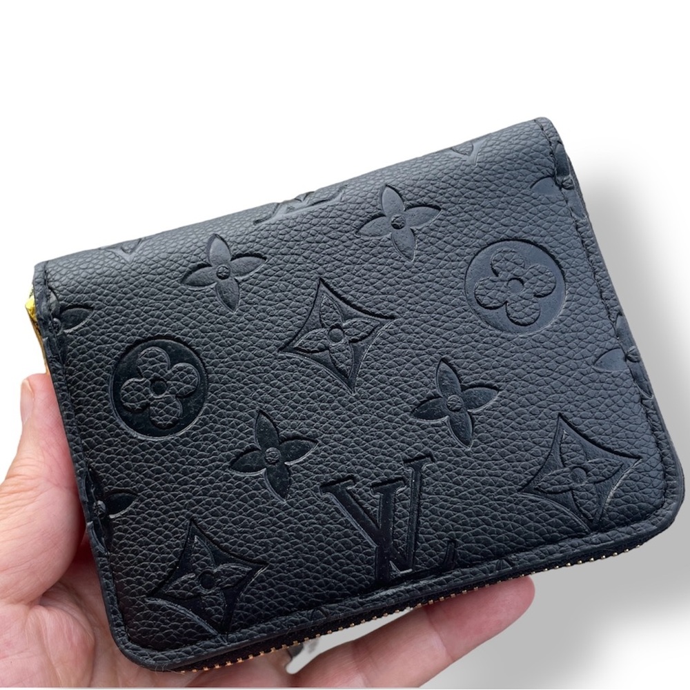 Black embossed LV wallet zip around with card slots - Picture 3 of 12